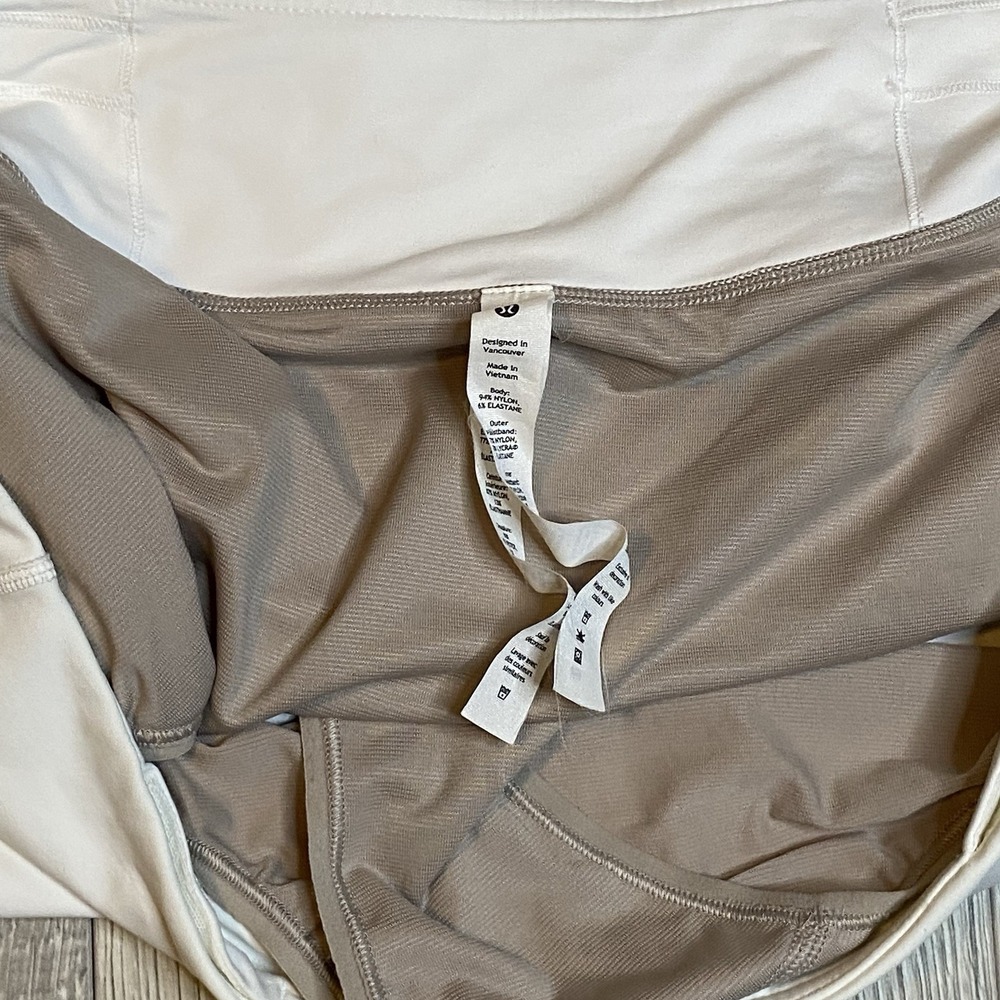 LULULEMON Womens Speed Up Lined Stretch Running Pocket Shorts White Sz‎ 14 - Picture 11 of 11